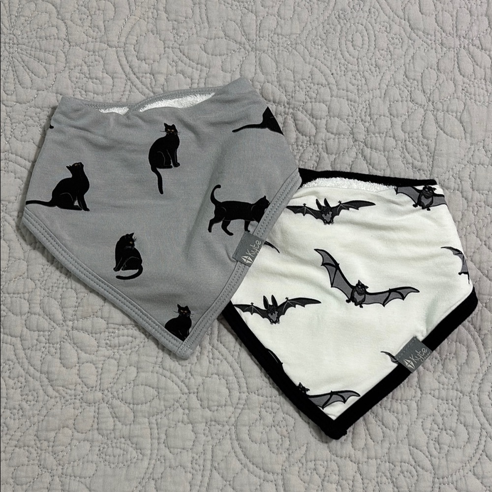 Kyte Baby Halloween Bibs